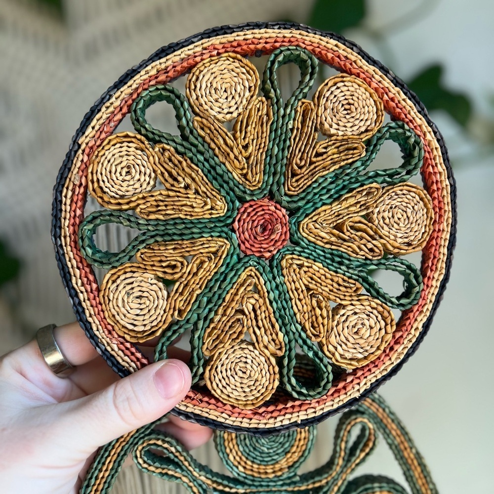 Vintage Woven Straw Trivets Set of 2 Round Boho Raffia Hot Pads Farmhouse Rustic - Picture 3 of 11